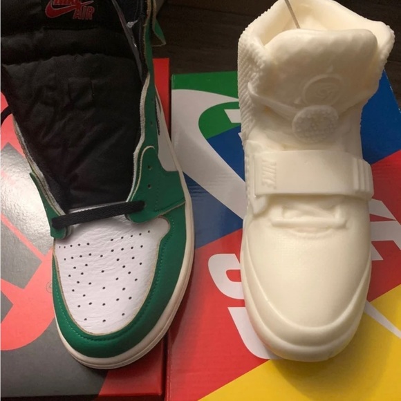 NEW NIKE Red October Yeezy Fragrance Candle Sneaker LA MADE - Picture 3 of 3